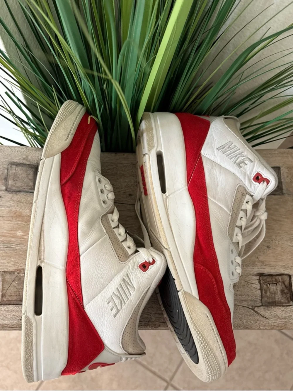 Air Jordan 3 Retro Tinker Hatfield White University Red Sneakers